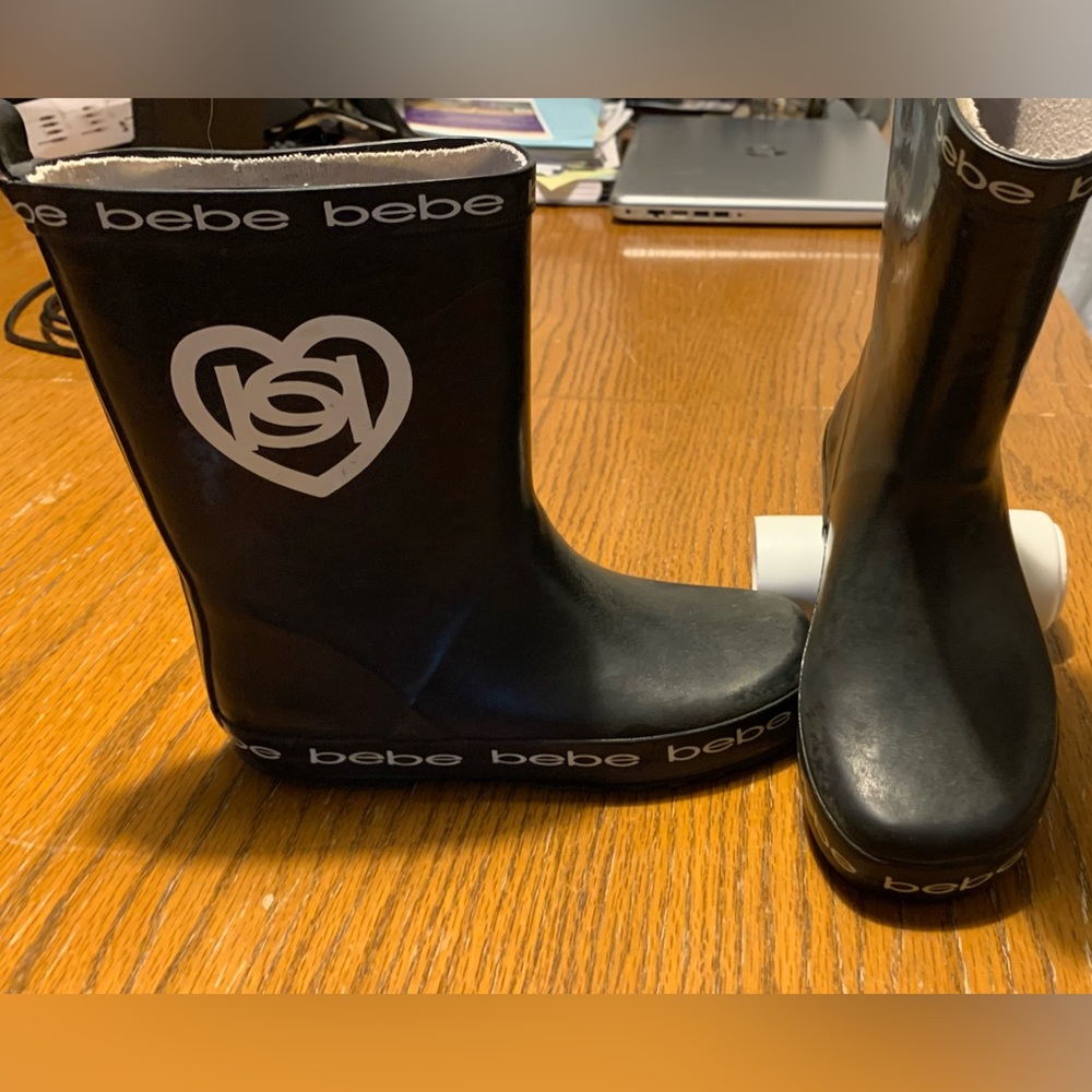 ☔️ Bebe 12.5/30 size child black rain boots ☔️